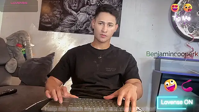 Snapshot of BenjaminCooperk chatting on 03.04.26 BenjaminCooperk online show from 03.04.26