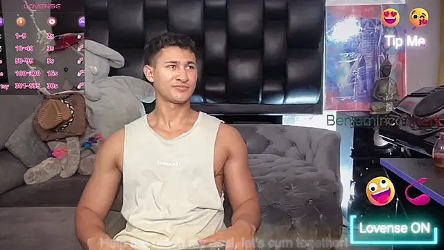 Snapshot of BenjaminCooperk chatting on 04.01.26 BenjaminCooperk online show from 04.01.26