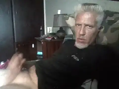 Snapshot of Zues4u chatting on 03.20.25 Zues4u online show from 03.20.25