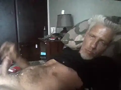 Snapshot of Zues4u chatting on 12.02.25 Zues4u online show from 12.02.25