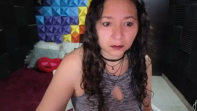 katifoxx online show from 10.27.25