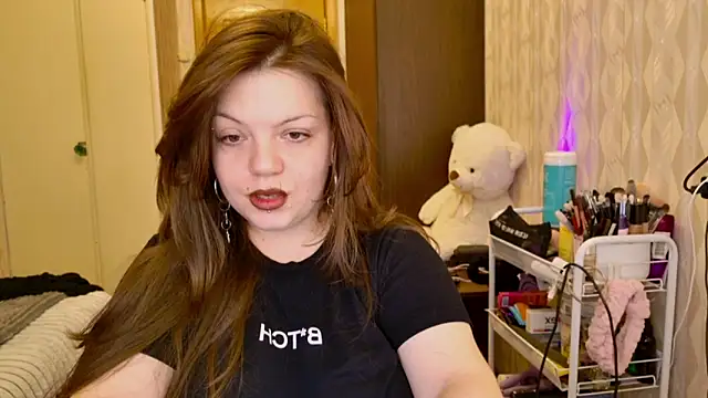 Snapshot of cutewhip chatting on 09.15.25 cutewhip online show from 09.15.25