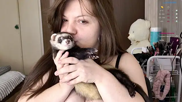 Snapshot of cutewhip chatting on 10.23.25 cutewhip online show from 10.23.25