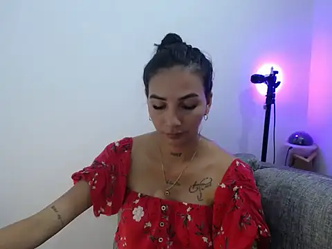 Allyson Smith online show from 02.02.25