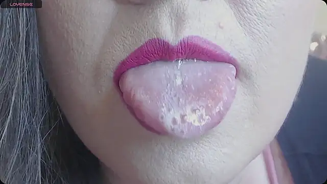 Snapshot of Lady_Adrianna chatting on 01.13.25 Lady Adrianna online show from 01.13.25