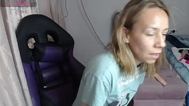 cristin doll  online show from 02.25.26