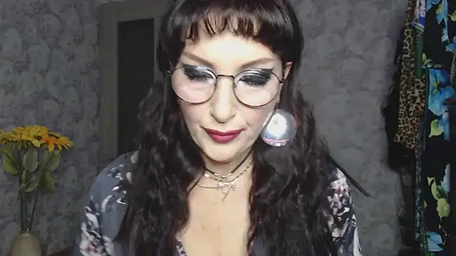 Aziza1 online show from 10.04.25