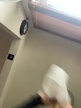 Snapshot of Etwas_neugierig chatting on 02.11.25 Etwas neugierig online show from 02.11.25