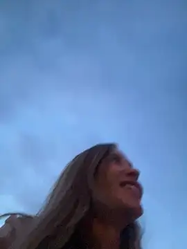 Snapshot of Etwas_neugierig chatting on 03.10.25 Etwas neugierig online show from 03.10.25