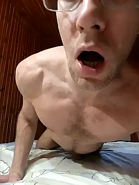 yatshen online show from 12.03.25