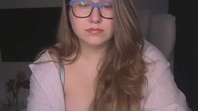 SeasonalSomeone online show from 03.04.26