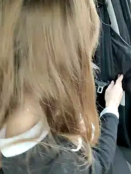 Snapshot of Night_dreams chatting on 12.20.24 Night dreams online show from 12.20.24