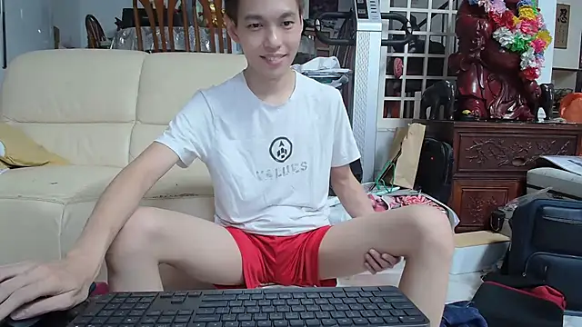 Snapshot of andrewooi chatting on 01.25.25 andrewooi online show from 01.25.25