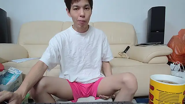 Snapshot of andrewooi chatting on 02.10.26 andrewooi online show from 02.10.26