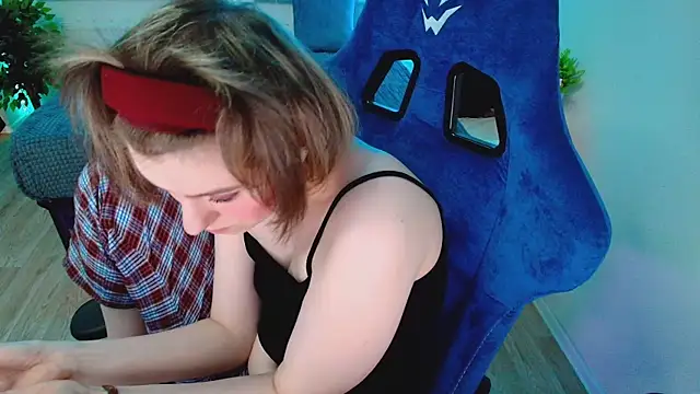 CranberryHot online show from 10.31.25