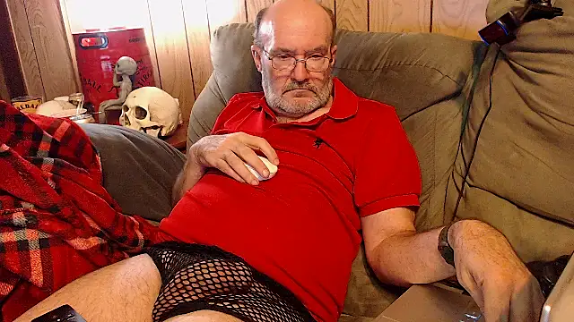 snickers1 online show from 10.31.25