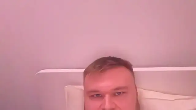 fmodel online show from 12.04.25