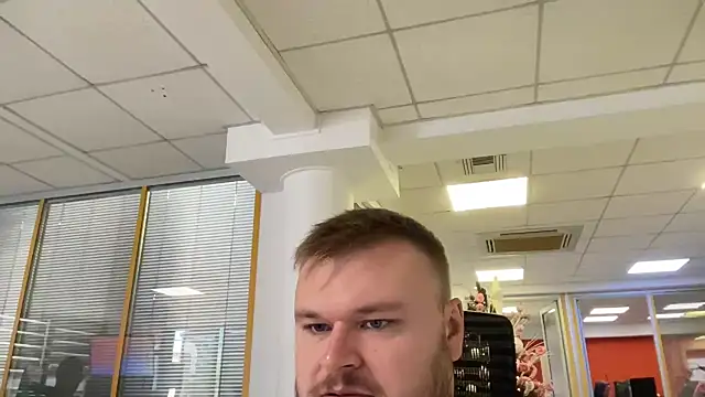 fmodel online show from 12.05.25