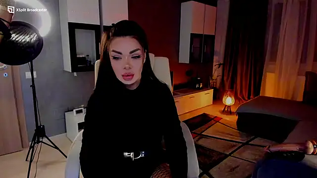 Snapshot of Miss_kay1111 chatting on 12.11.24 Miss kay1111 online show from 12.11.24