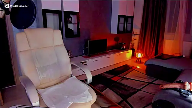 Snapshot of Miss_kay1111 chatting on 12.19.24 Miss kay1111 online show from 12.19.24