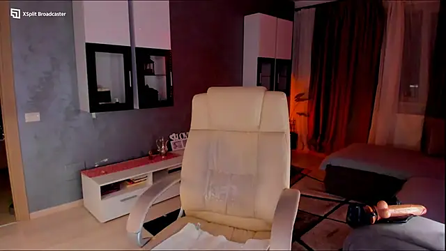 Snapshot of Miss_kay1111 chatting on 02.13.25 Miss kay1111 online show from 02.13.25