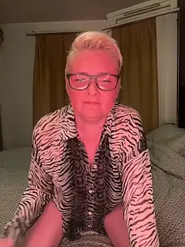 Gizzithehotone online show from 04.02.26