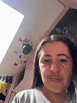Snapshot of latinfemale chatting on 05.18.26 latinfemale online show from 05.18.26
