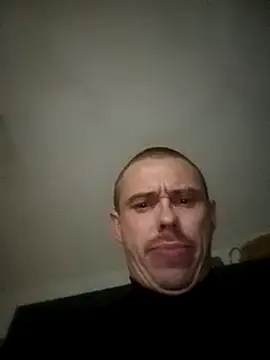 Snapshot of Pavelbure77 chatting on 01.04.25 Pavelbure77 online show from 01.04.25