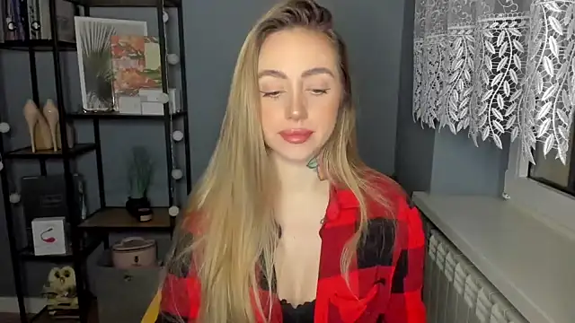 sexyCoralie online show from 01.04.25