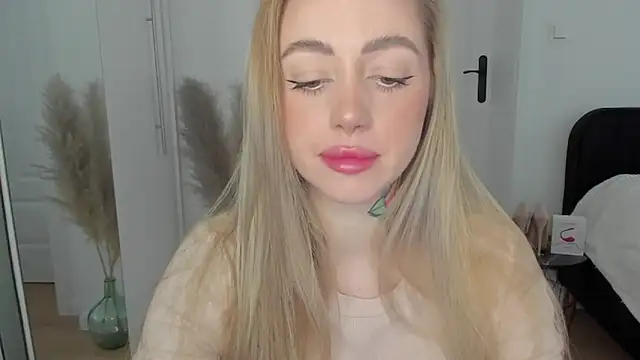 sexyCoralie online show from 02.13.25