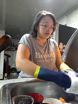 Snapshot of linda-schmidt chatting on 11.02.25 linda-schmidt online show from 11.02.25