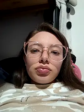 Snapshot of linda-schmidt chatting on 11.06.25 linda-schmidt online show from 11.06.25