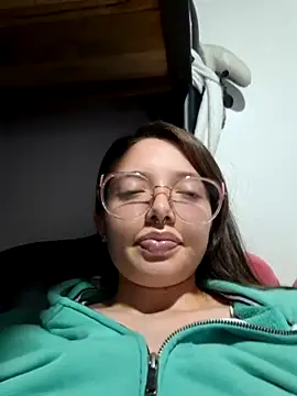 Snapshot of linda-schmidt chatting on 11.09.25 linda-schmidt online show from 11.09.25