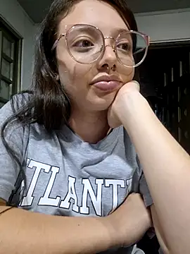 Snapshot of linda-schmidt chatting on 11.14.25 linda-schmidt online show from 11.14.25