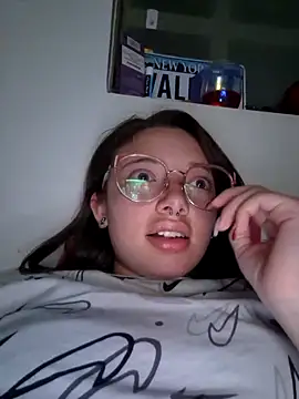 Snapshot of linda-schmidt chatting on 11.16.25 linda-schmidt online show from 11.16.25