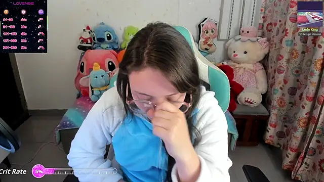 Snapshot of linda-schmidt chatting on 11.22.25 linda-schmidt online show from 11.22.25