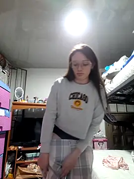 Snapshot of linda-schmidt chatting on 11.28.25 linda-schmidt online show from 11.28.25