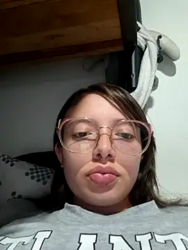 Snapshot of linda-schmidt chatting on 12.01.25 linda-schmidt online show from 12.01.25