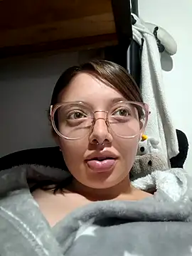 Snapshot of linda-schmidt chatting on 12.02.25 linda-schmidt online show from 12.02.25