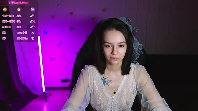 Snapshot of alyssa_sweet chatting on 02.10.25 alyssa sweet online show from 02.10.25