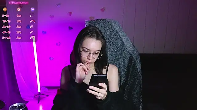 Snapshot of alyssa_sweet chatting on 02.11.25 alyssa sweet online show from 02.11.25