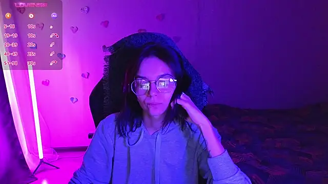 Snapshot of alyssa_sweet chatting on 02.14.25 alyssa sweet online show from 02.14.25