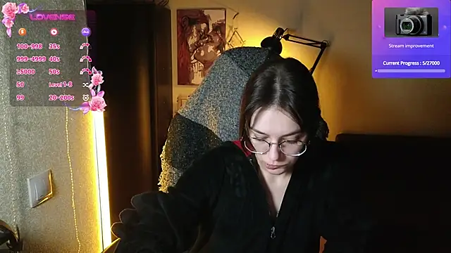 Snapshot of alyssa_sweet chatting on 03.04.25 alyssa sweet online show from 03.04.25