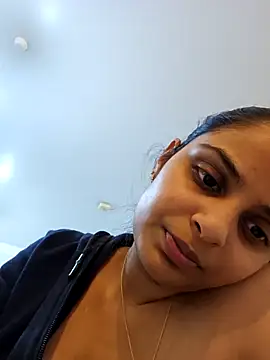 Snapshot of DirtySnowball69 chatting on 12.05.24 DirtySnowball69 online show from 12.05.24