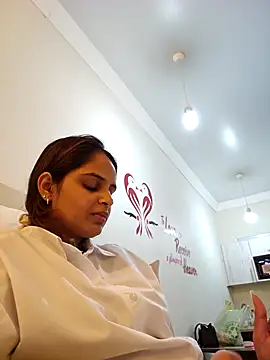 Snapshot of DirtySnowball69 chatting on 12.07.24 DirtySnowball69 online show from 12.07.24