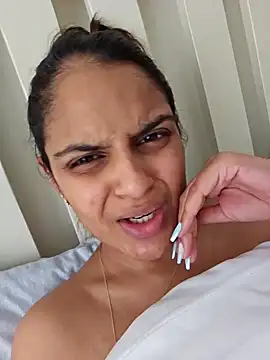 Snapshot of DirtySnowball69 chatting on 12.10.24 DirtySnowball69 online show from 12.10.24