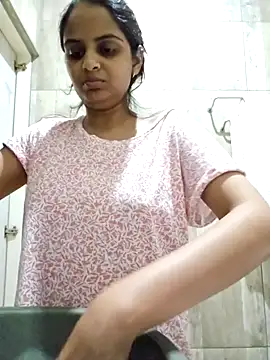 Snapshot of DirtySnowball69 chatting on 12.17.24 DirtySnowball69 online show from 12.17.24