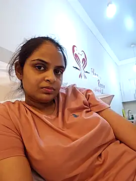 Snapshot of DirtySnowball69 chatting on 12.23.24 DirtySnowball69 online show from 12.23.24