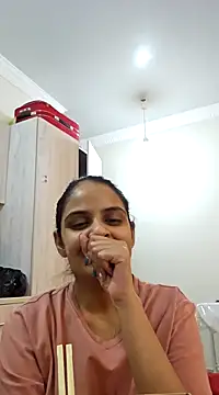 Snapshot of DirtySnowball69 chatting on 12.23.24 DirtySnowball69 online show from 12.23.24