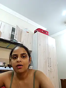 Snapshot of DirtySnowball69 chatting on 12.28.24 DirtySnowball69 online show from 12.28.24